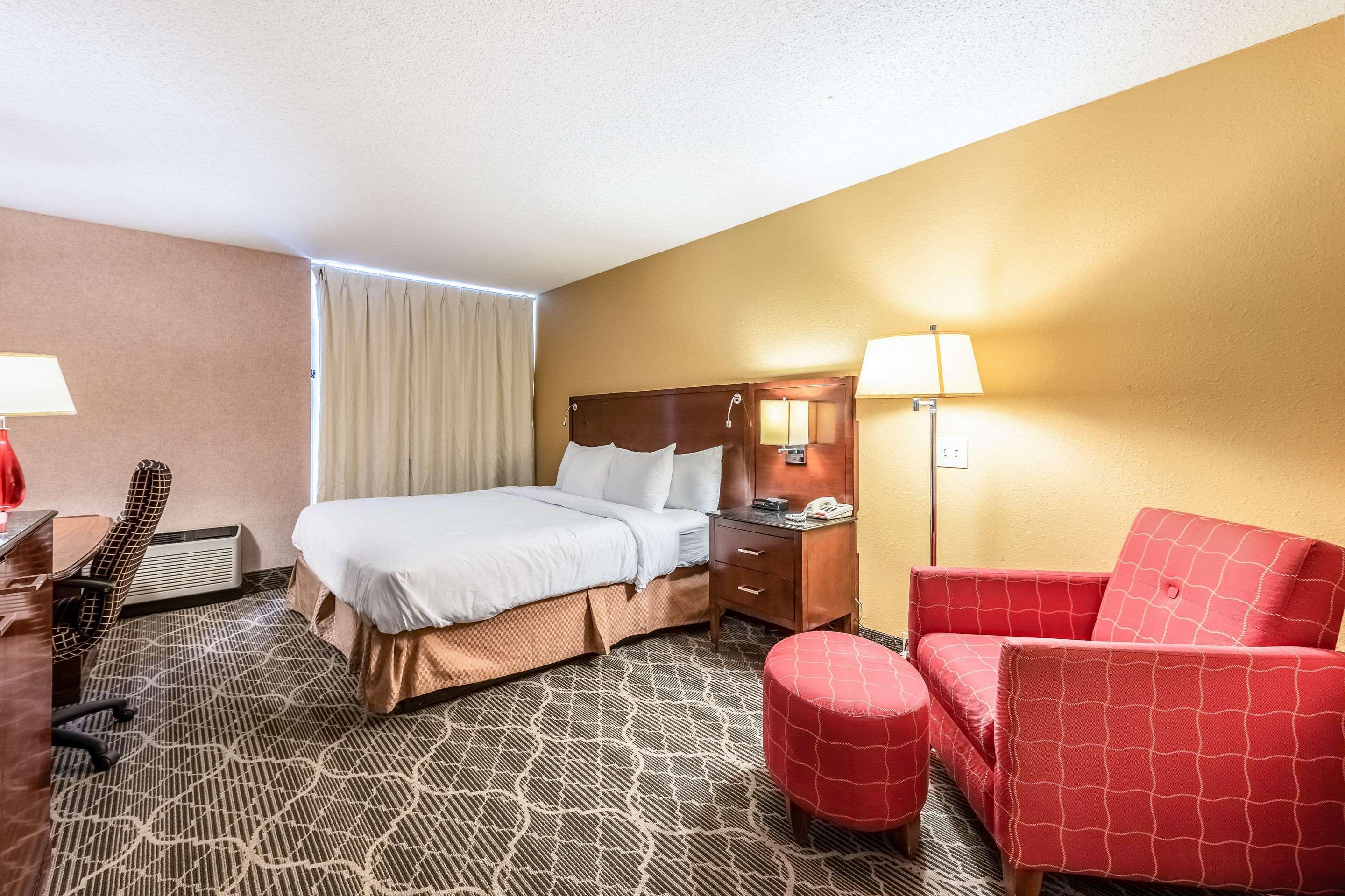 בריינרד Quality Inn & Suites מראה חיצוני תמונה