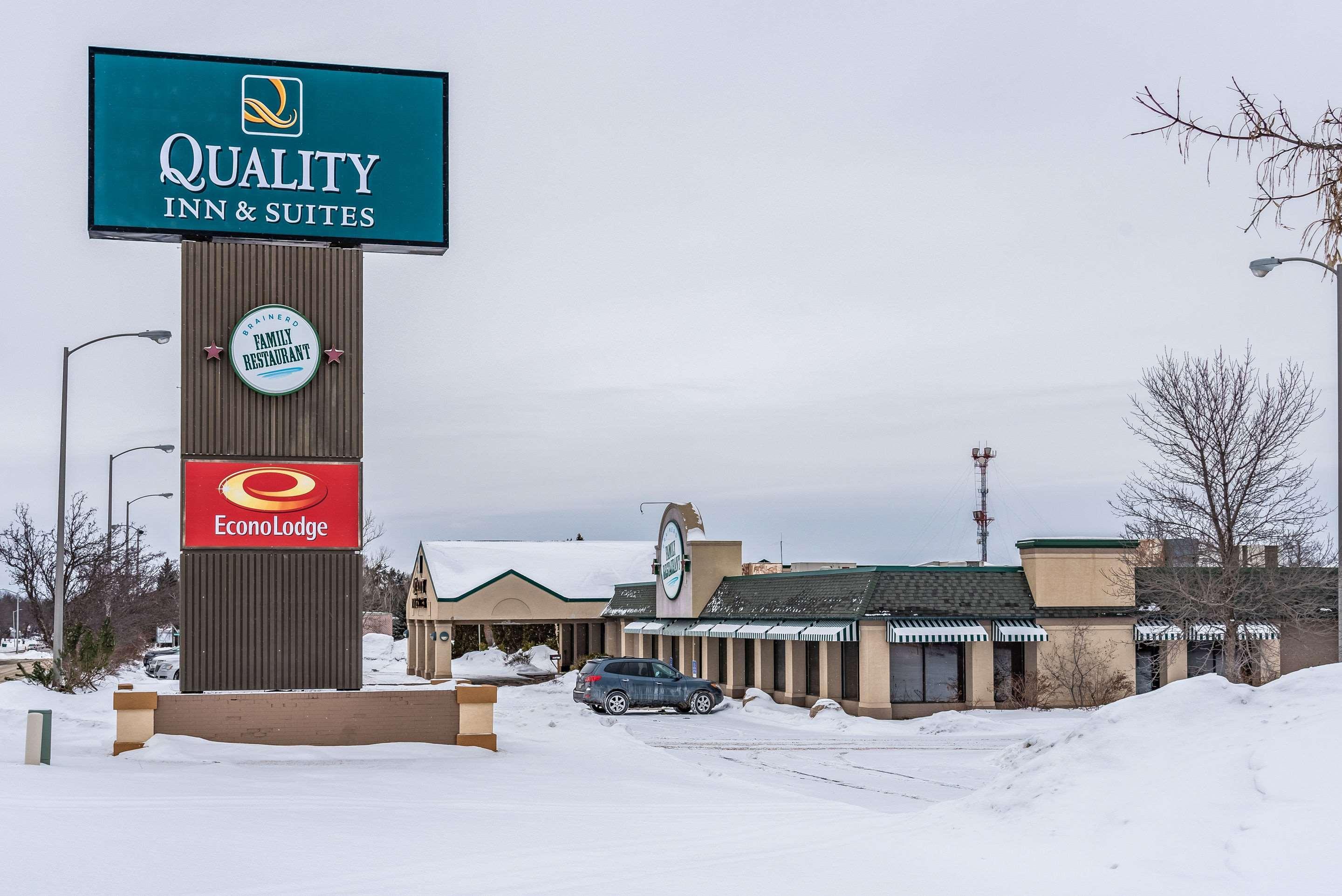 בריינרד Quality Inn & Suites מראה חיצוני תמונה