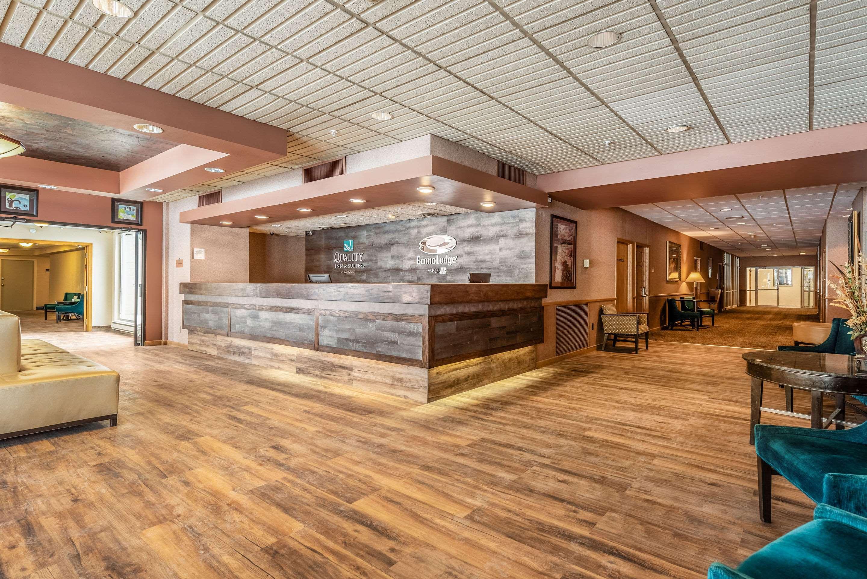בריינרד Quality Inn & Suites מראה חיצוני תמונה